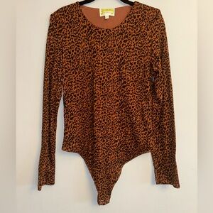 NWOT Yummy Sweater Co. Leopard Bodysuit - Size XXL